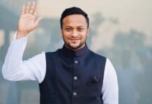 একটা সময় দেখতাম সবাই আওয়ামী লীগ করে, এখন দেখি কেউই করে না